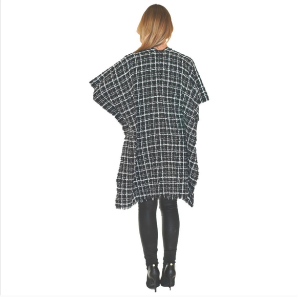 Comfy Textured Cape - Picture 2 of 2